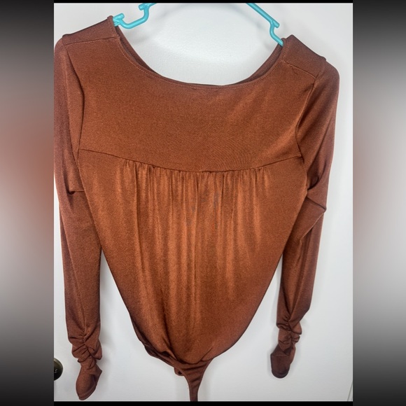 Intimately by FREE PEOPLE
Kaya Keyhole Bodysuit - Picture 5 of 8